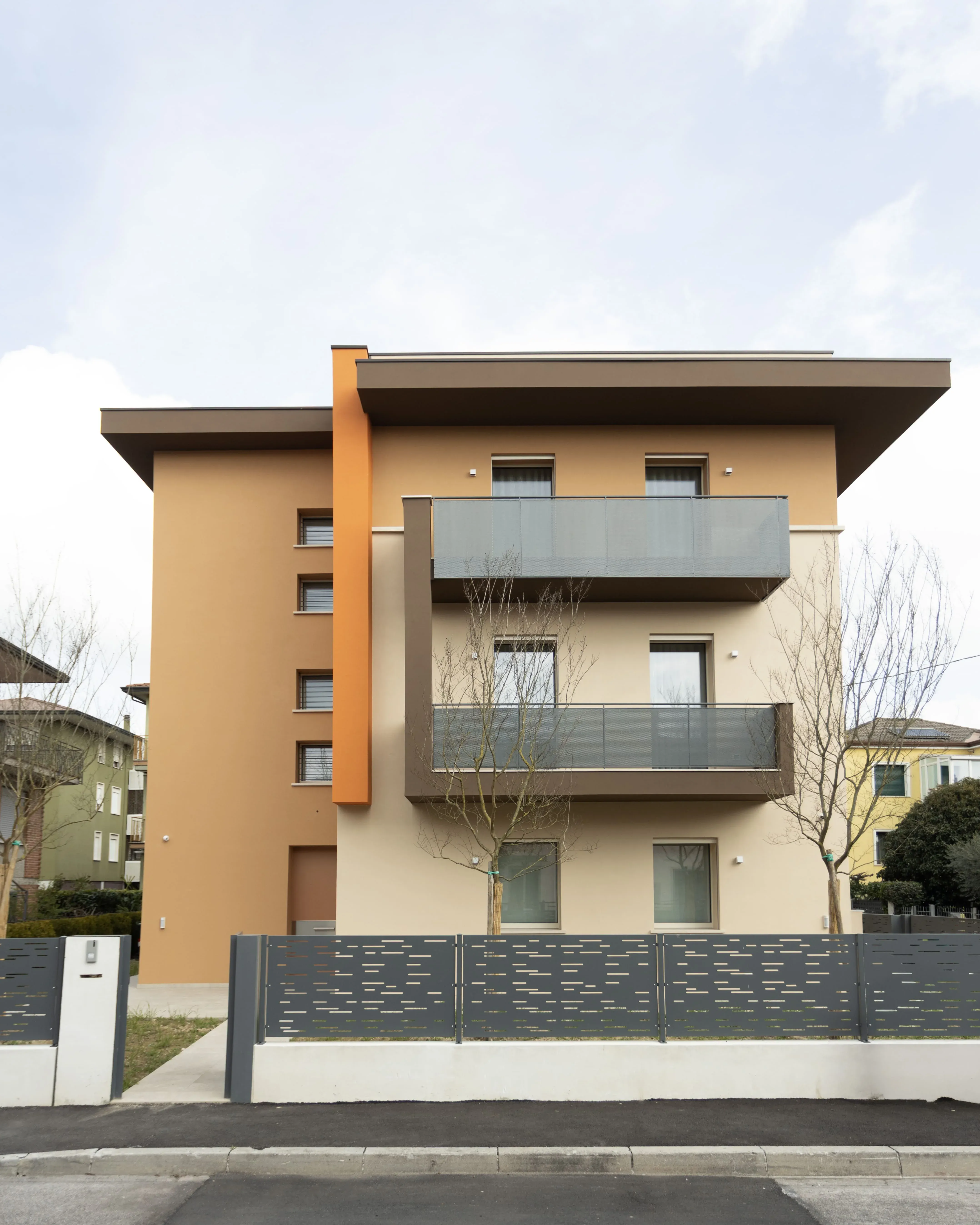 Esterno residenziale Fantinato in zona luminosa e ben servita